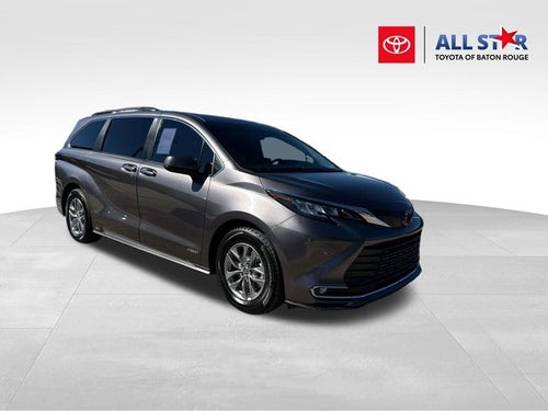 2021 Toyota Sienna XLE