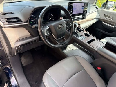2024 Toyota Sienna XLE 8 Passenger