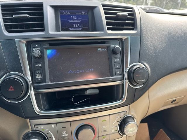 2013 Toyota Highlander SE