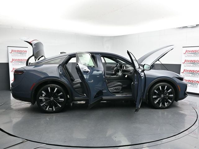 2026 Toyota Crown Platinum