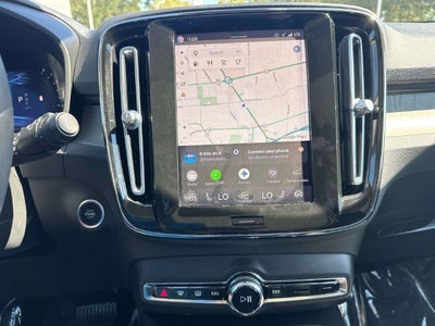2024 Volvo XC40 B5 Plus Bright Theme